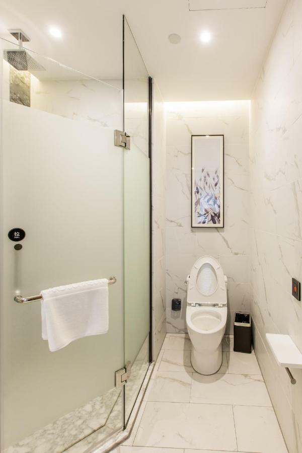Howard Johnson By Wyndham Life Zhuoyuan Ningbo Esterno foto