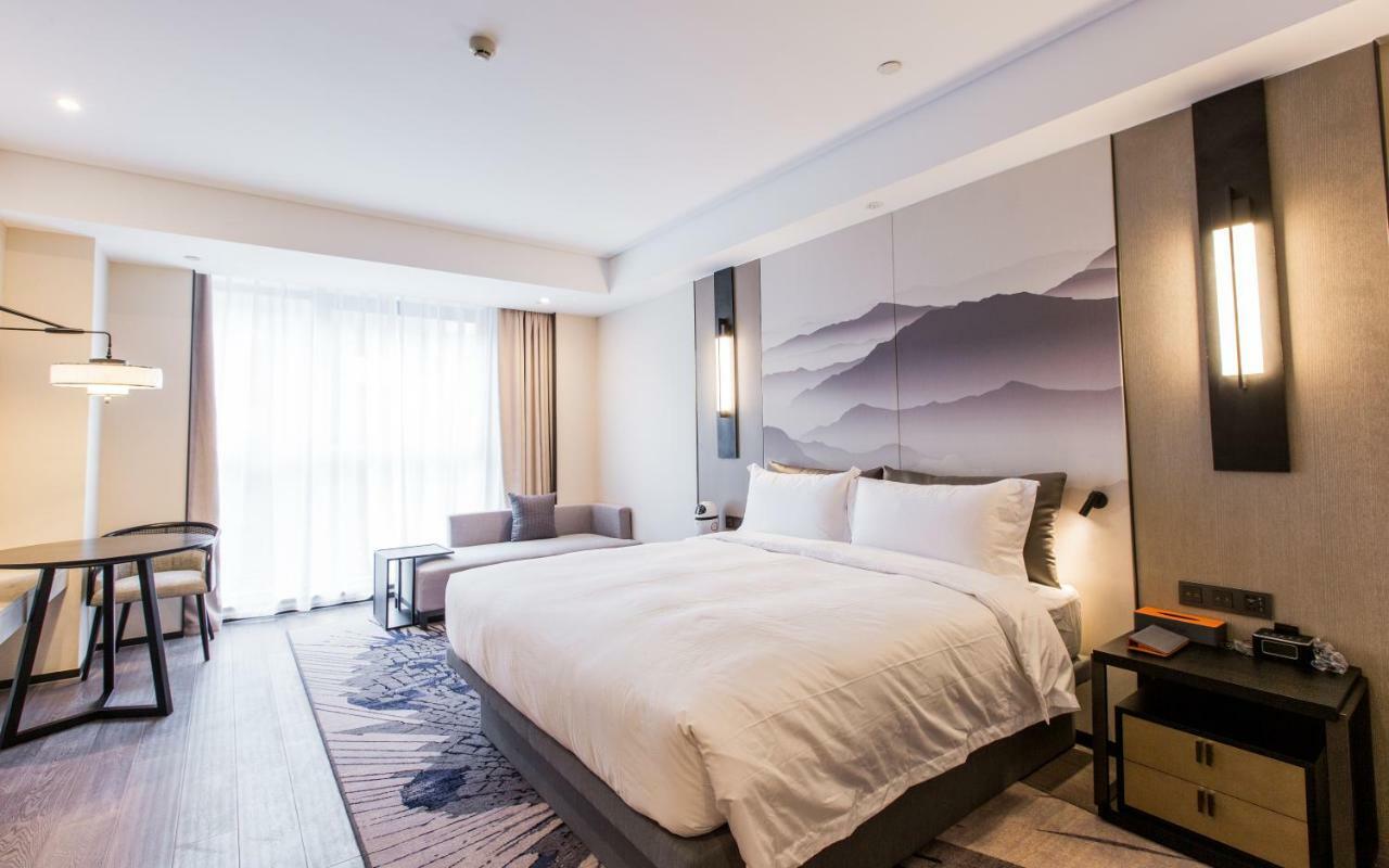 Howard Johnson By Wyndham Life Zhuoyuan Ningbo Esterno foto