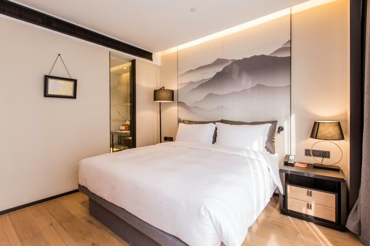 Howard Johnson By Wyndham Life Zhuoyuan Ningbo Esterno foto