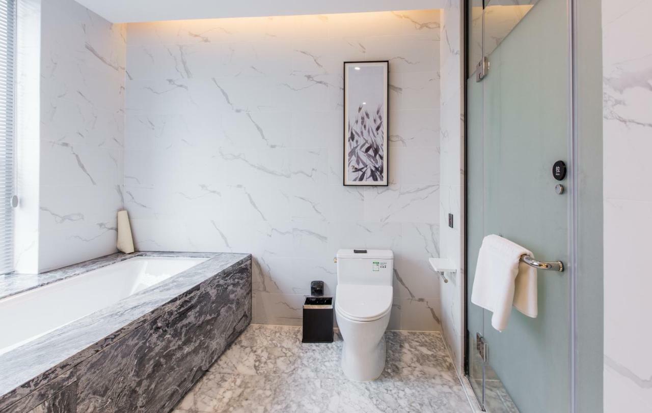 Howard Johnson By Wyndham Life Zhuoyuan Ningbo Esterno foto
