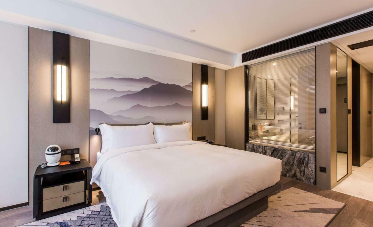 Howard Johnson By Wyndham Life Zhuoyuan Ningbo Esterno foto