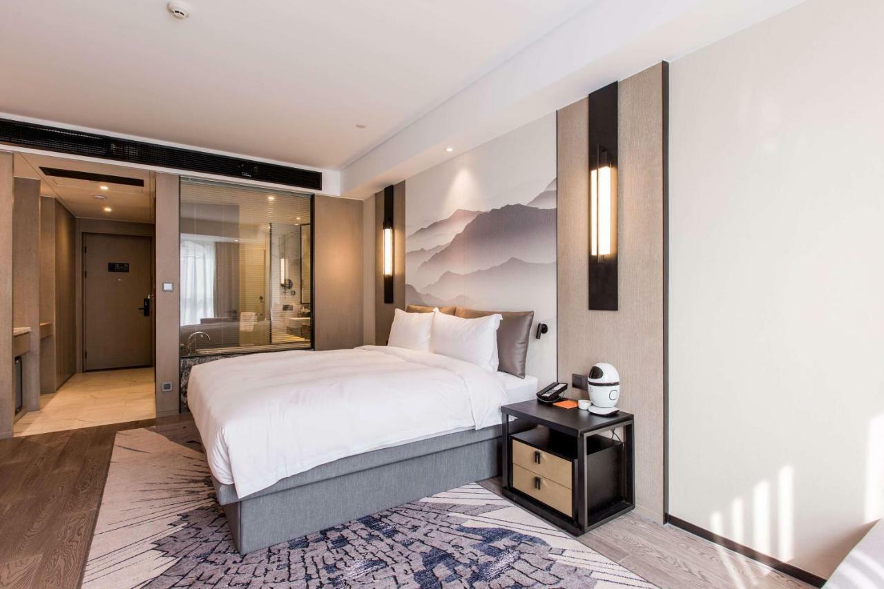 Howard Johnson By Wyndham Life Zhuoyuan Ningbo Esterno foto